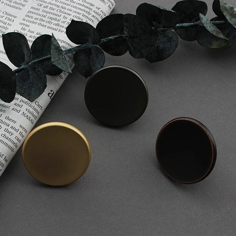 Flat round Nordic style cabinet knob made of zinc alloy