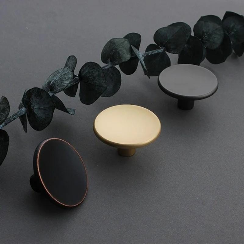 Flat round Nordic style cabinet knob made of zinc alloy